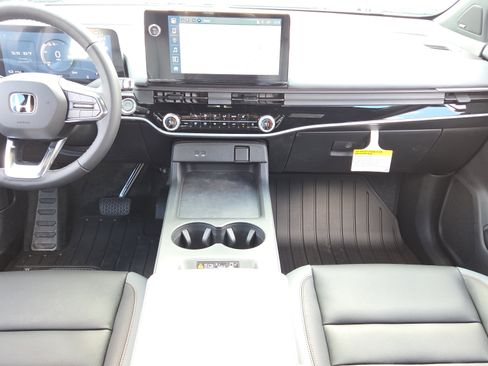 New 2026 Honda Prologue Touring image 14