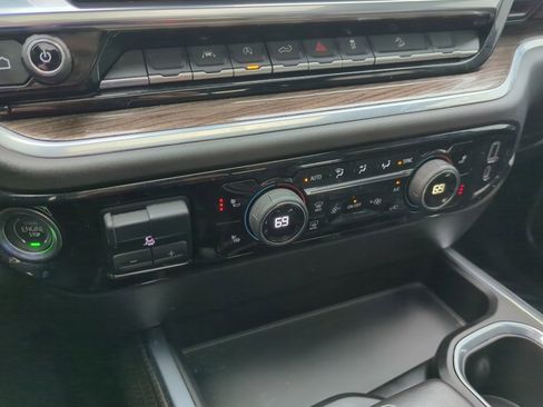 Certified 2022 Chevrolet Silverado 1500 RST image 25