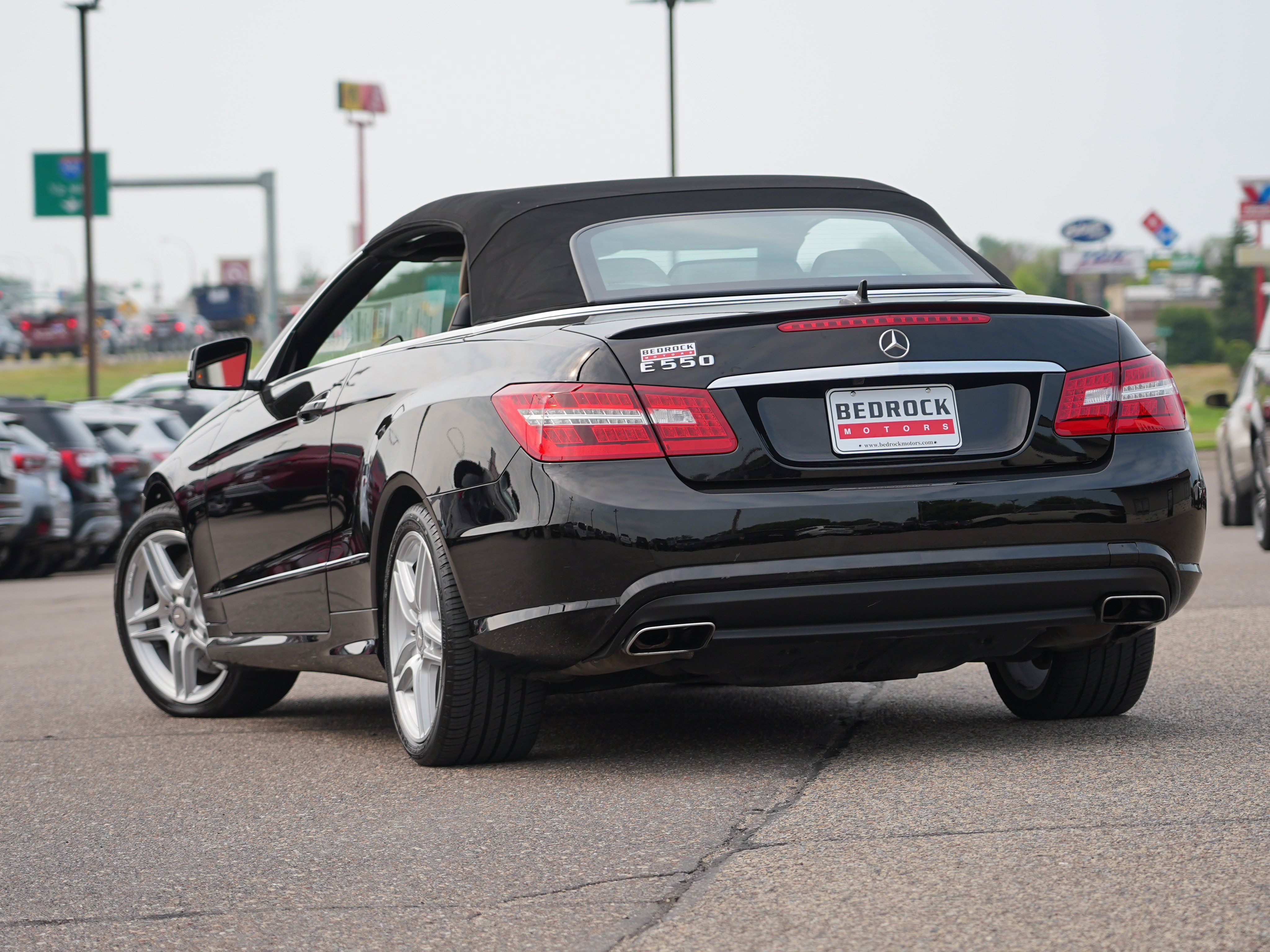 Used 2013 Mercedes-Benz E 550 Cabriolet image 3