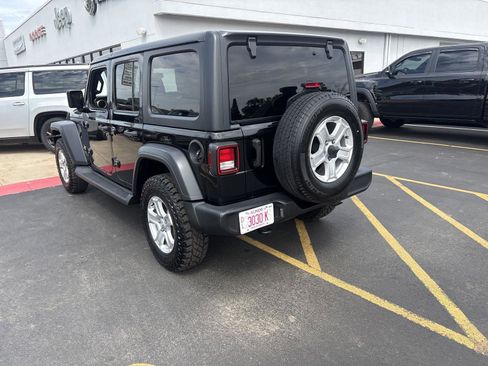Used 2021 Jeep Wrangler Unlimited Sport AWD/4WD image 7