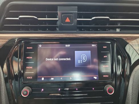 Used 2022 Volkswagen Passat 2.0T FWD image 29