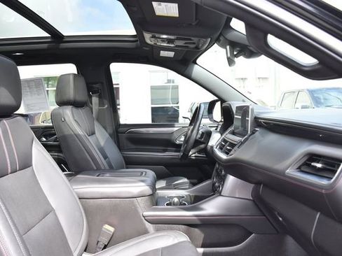 Used 2023 Chevrolet Tahoe RST w/ Luxury Package RWD image 28