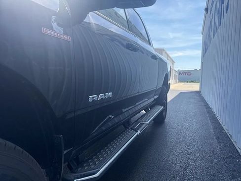 Used 2025 RAM 2500 Laramie AWD/4WD image 5