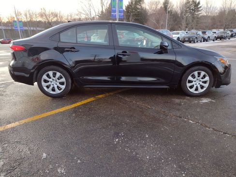 Used 2024 Toyota Corolla LE image 9