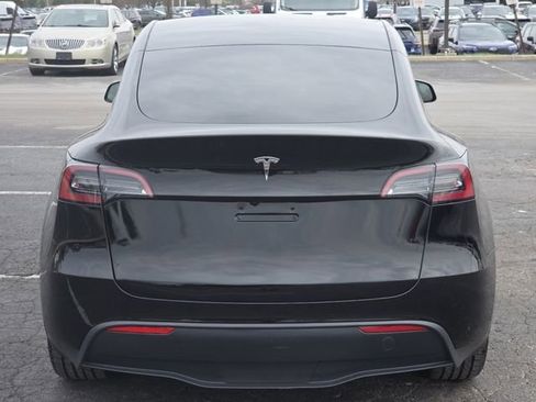 Used 2023 Tesla Model Y Long Range image 20