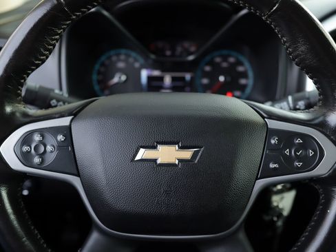 Used 2017 Chevrolet Colorado LT w/ LT Convenience Package image 11