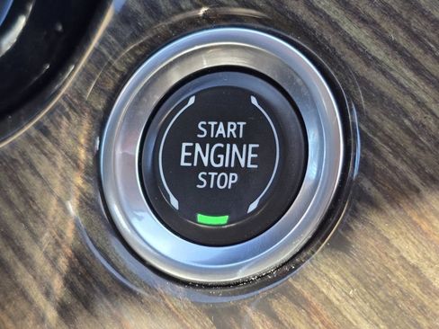 Used 2021 Cadillac XT6 Sport w/ Platinum Package image 29