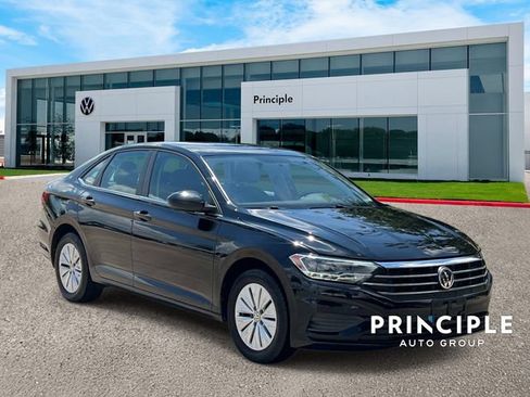 Used 2019 Volkswagen Jetta S w/ Driver Assistance Package FWD image 3