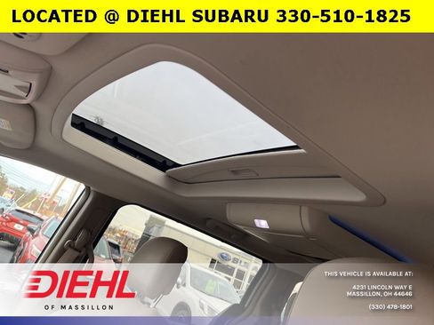 Used 2012 Chrysler Town & Country Limited w/ Luxury Group image 17