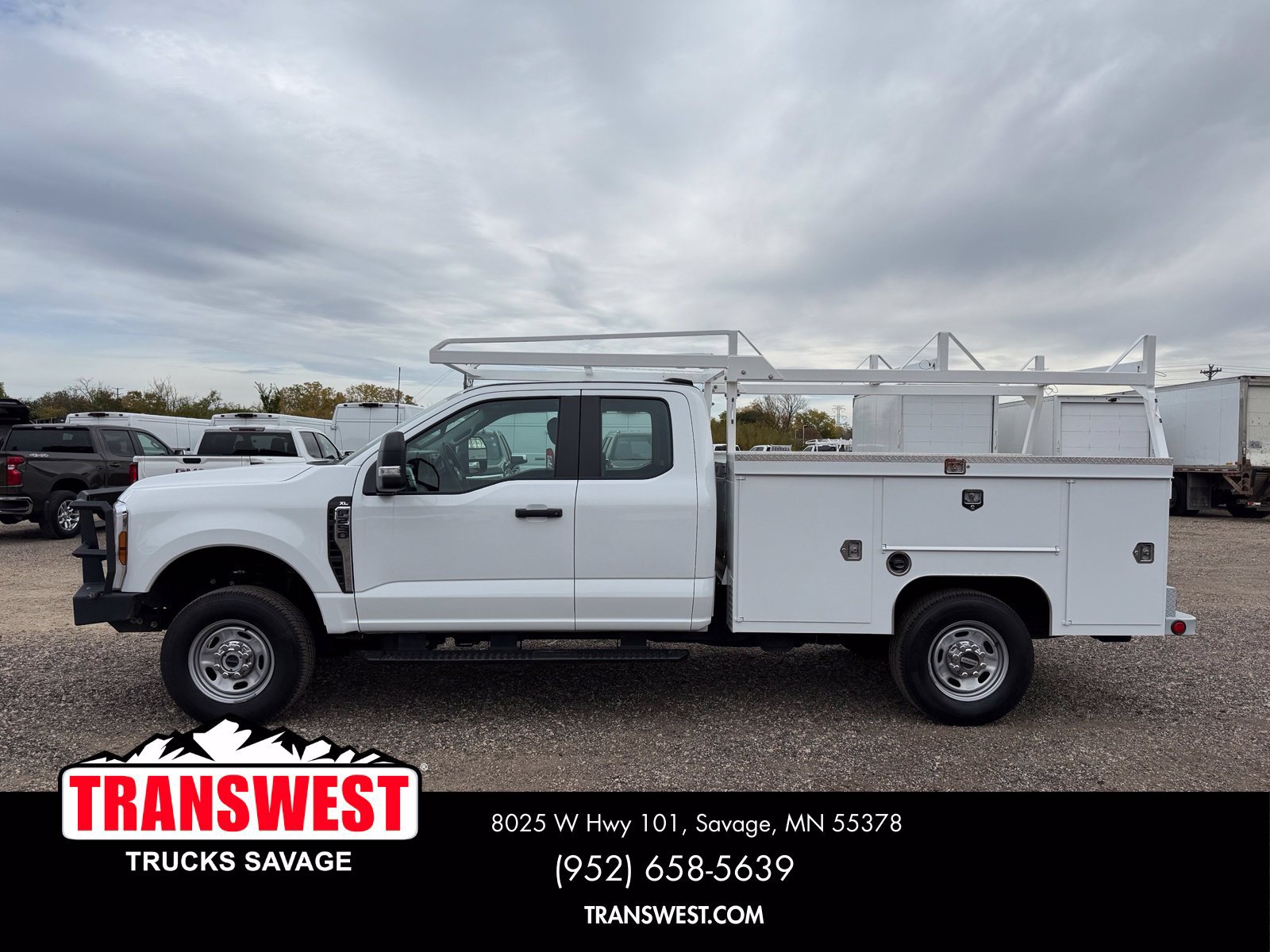 Used 2025 Ford F250 XL w/ XL Chrome Package AWD/4WD image 2