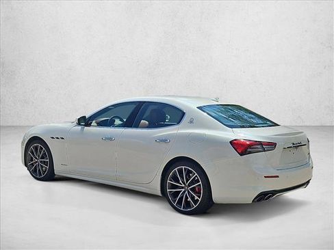 Used 2021 Maserati Ghibli GranLusso RWD image 8
