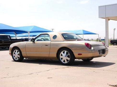 Used 2005 Ford Thunderbird RWD image 5