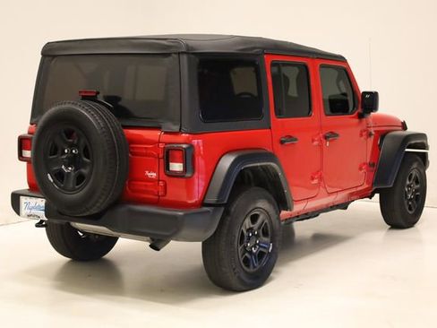 Used 2022 Jeep Wrangler Unlimited Sport image 14