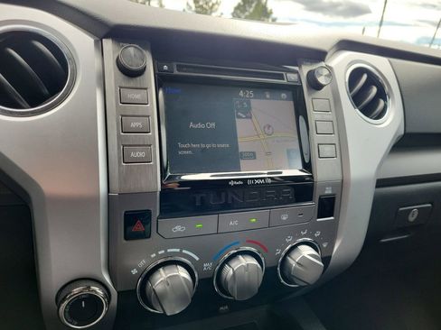 Used 2019 Toyota Tundra SR5 w/ SR5 Upgrade Package AWD/4WD image 18