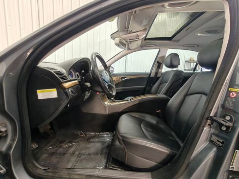 Used 2009 Mercedes-Benz E 350 4MATIC Sedan image 20