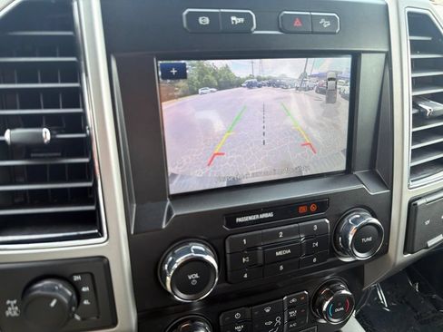 Used 2021 Ford F250 Lariat w/ Lariat Value Package AWD/4WD image 3