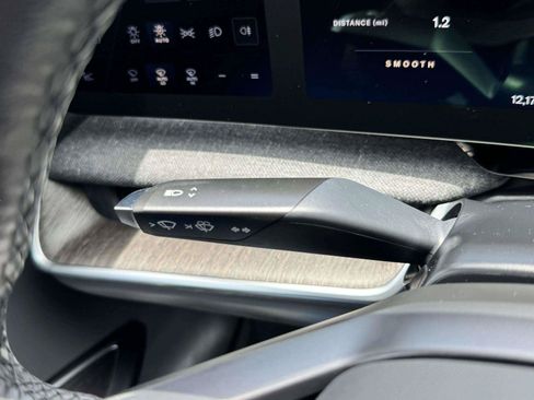 Used 2025 Lucid Air Pure RWD image 27