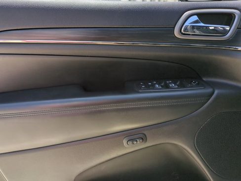 Used 2020 Jeep Grand Cherokee Limited X AWD/4WD image 9