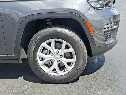 Used 2022 Jeep Grand Cherokee Limited AWD/4WD image 11