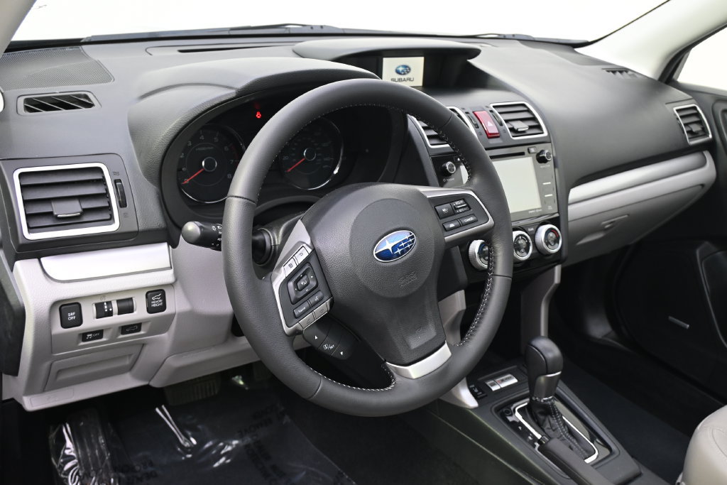 Used 2016 Subaru Forester 2.5i Touring w/ Eyesight & Navigation System AWD/4WD image 11