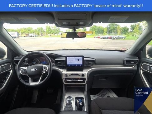 Used 2024 Ford Explorer XLT AWD/4WD image 22