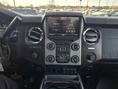 Used 2016 Ford F250 Lariat w/ Lariat Ultimate Package image 23