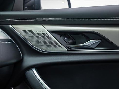 New 2024 Jaguar XF R-Dynamic SE AWD/4WD image 33