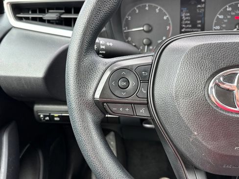 Used 2024 Toyota Corolla LE FWD image 15