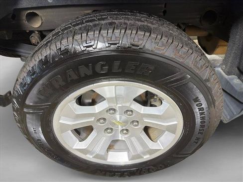 Used 2017 Chevrolet Silverado 1500 LT w/ All Star Edition AWD/4WD image 18