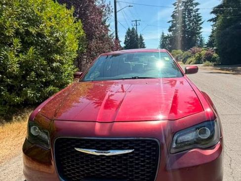Used 2020 Chrysler 300 S RWD image 2
