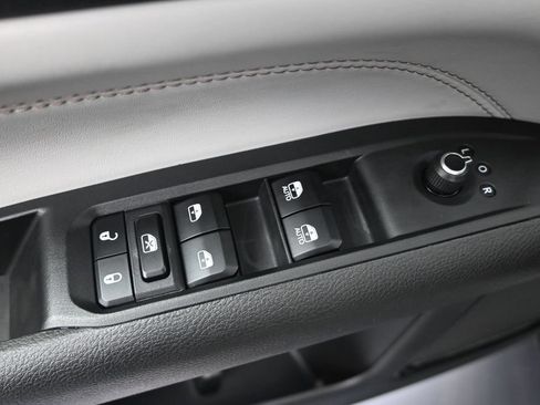 Used 2025 Jeep Compass Limited AWD/4WD image 10