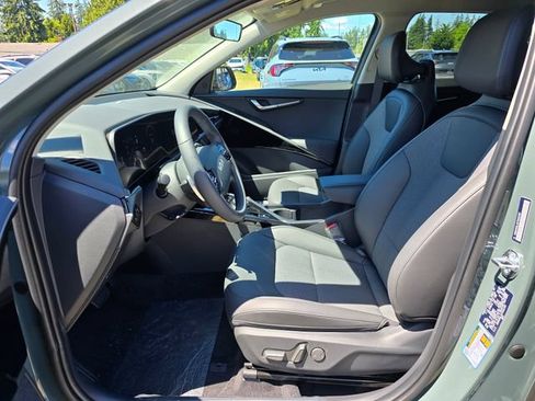 New 2026 Kia Niro Wind FWD image 18