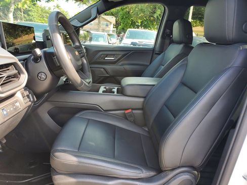 Used 2024 Chevrolet Silverado EV W/T AWD/4WD image 19
