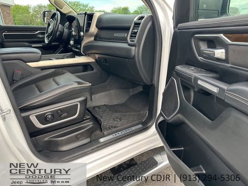 Used 2021 RAM 1500 Laramie AWD/4WD image 18