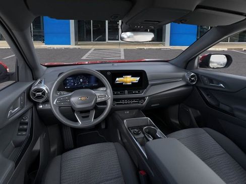 New 2026 Chevrolet Equinox LT FWD image 15