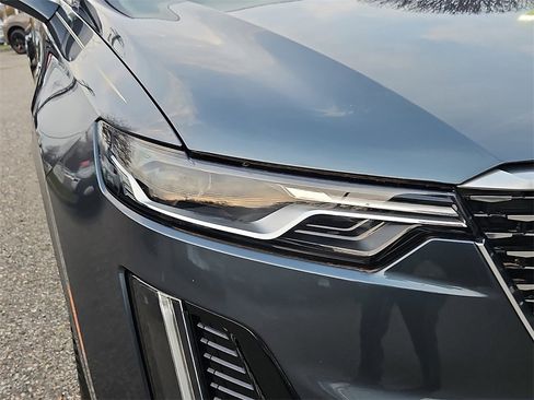 Used 2020 Cadillac XT6 Premium Luxury w/ LPO, Floor Liner Package image 9