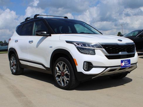 Used 2021 Kia Seltos SX w/ SX Sunroof Package AWD/4WD image 3