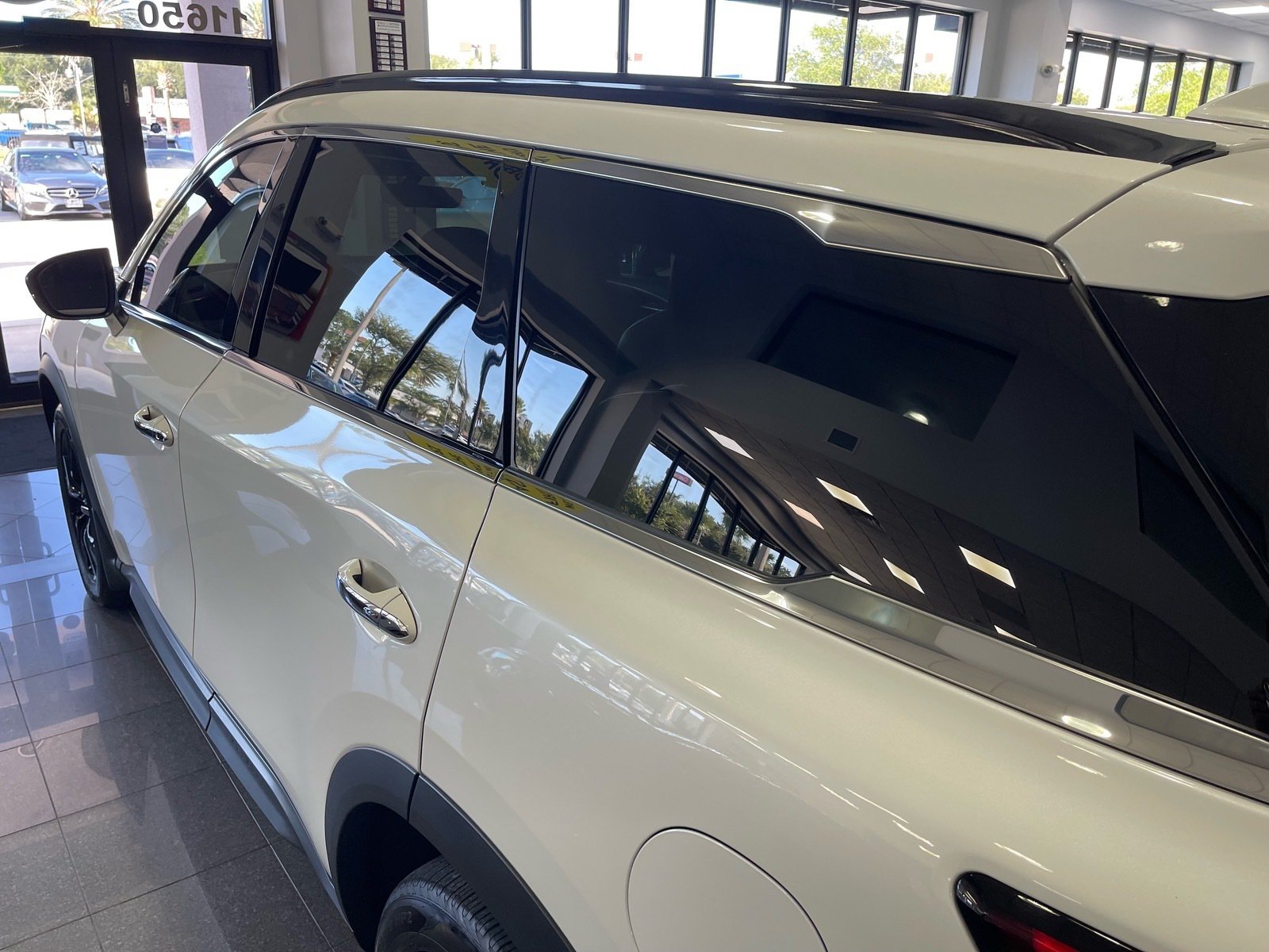 Used 2025 INFINITI QX60 Luxe w/ Black Edition AWD/4WD image 14