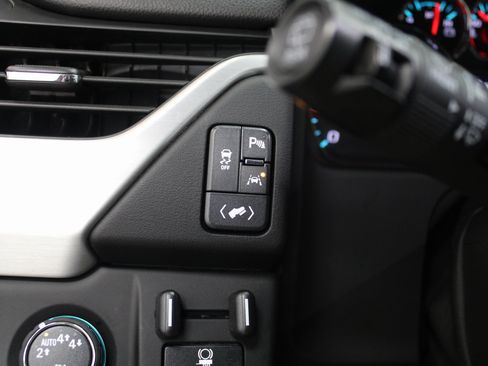 Used 2017 GMC Yukon SLT w/ HD Trailering Package image 38