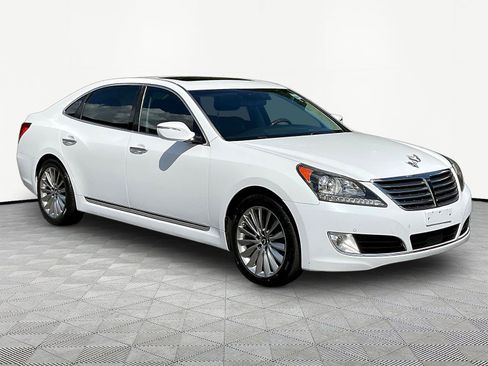 Used 2016 Hyundai Equus Signature RWD image 3