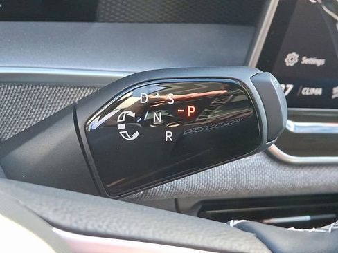 Certified 2025 Volkswagen Tiguan S w/ 18" Wheel Package image 21