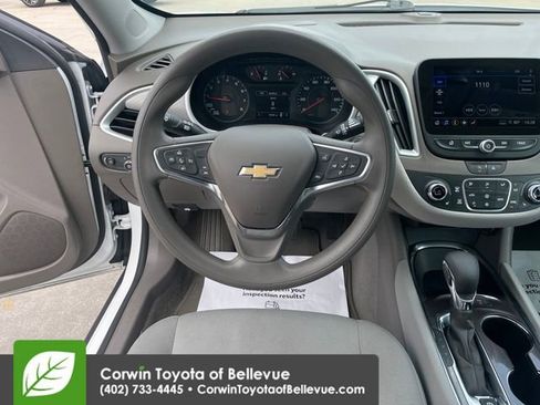 Used 2024 Chevrolet Malibu LT FWD image 21