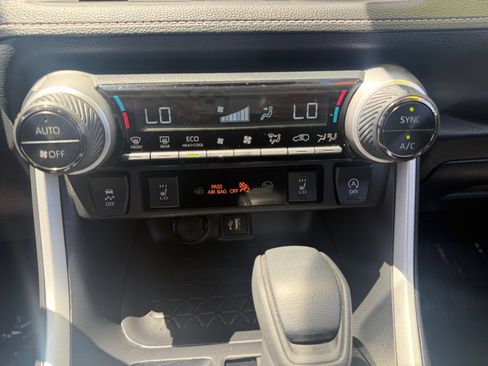 Certified 2025 Toyota RAV4 XLE w/ Weather Package AWD/4WD image 17