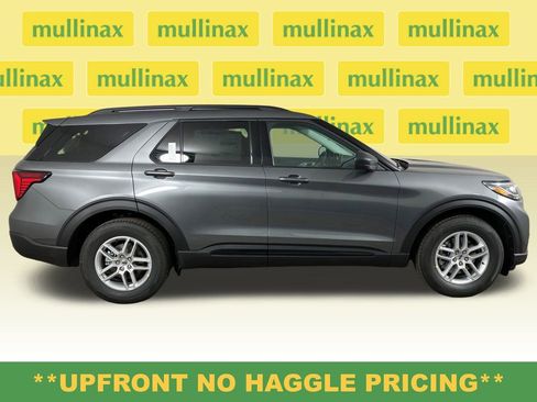 New 2026 Ford Explorer Active image 2