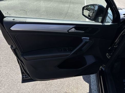 Used 2024 Volkswagen Tiguan S image 21