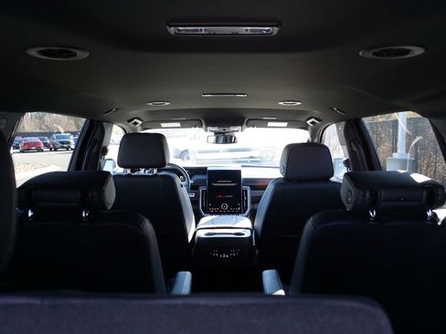Used 2025 GMC Yukon Denali image 18
