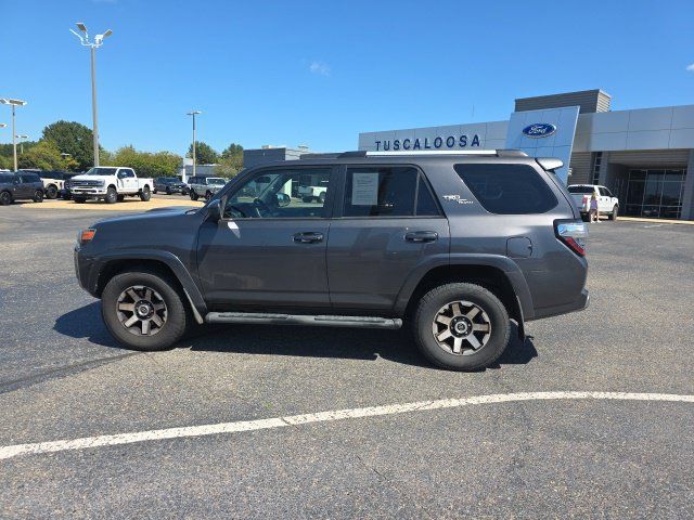 Used 2017 Toyota 4Runner TRD Off-Road AWD/4WD image 6