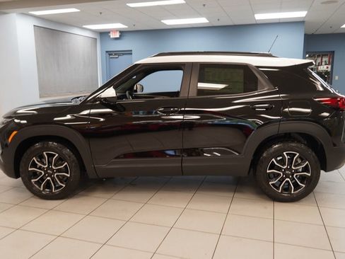 New 2026 Chevrolet TrailBlazer ACTIV w/ Convenience Package FWD image 2