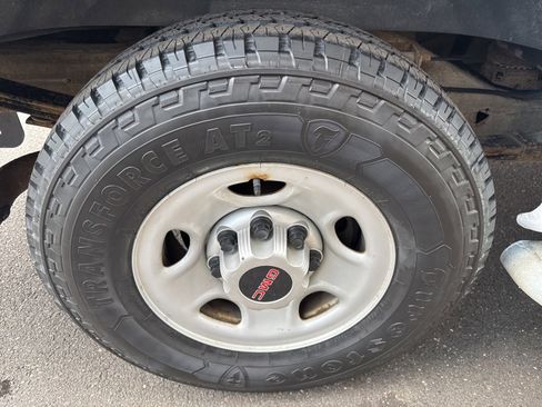 Used 2017 GMC Savana 2500 image 12