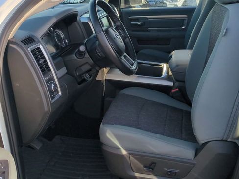 Used 2019 RAM 1500 Big Horn image 15